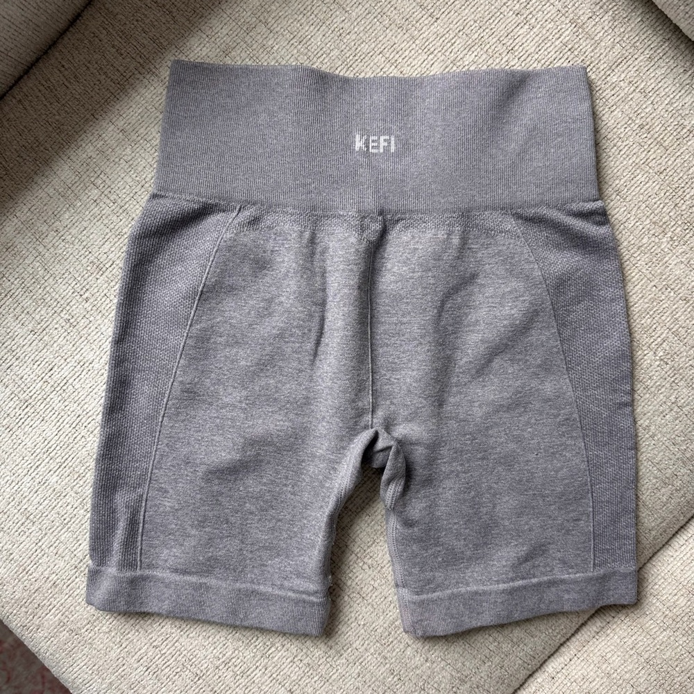 GREY WORKOUT SHORTS - Picture 2 of 3